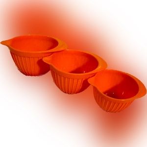New Silicone Orange flexible preparation bowls with pour spout kitchen tools